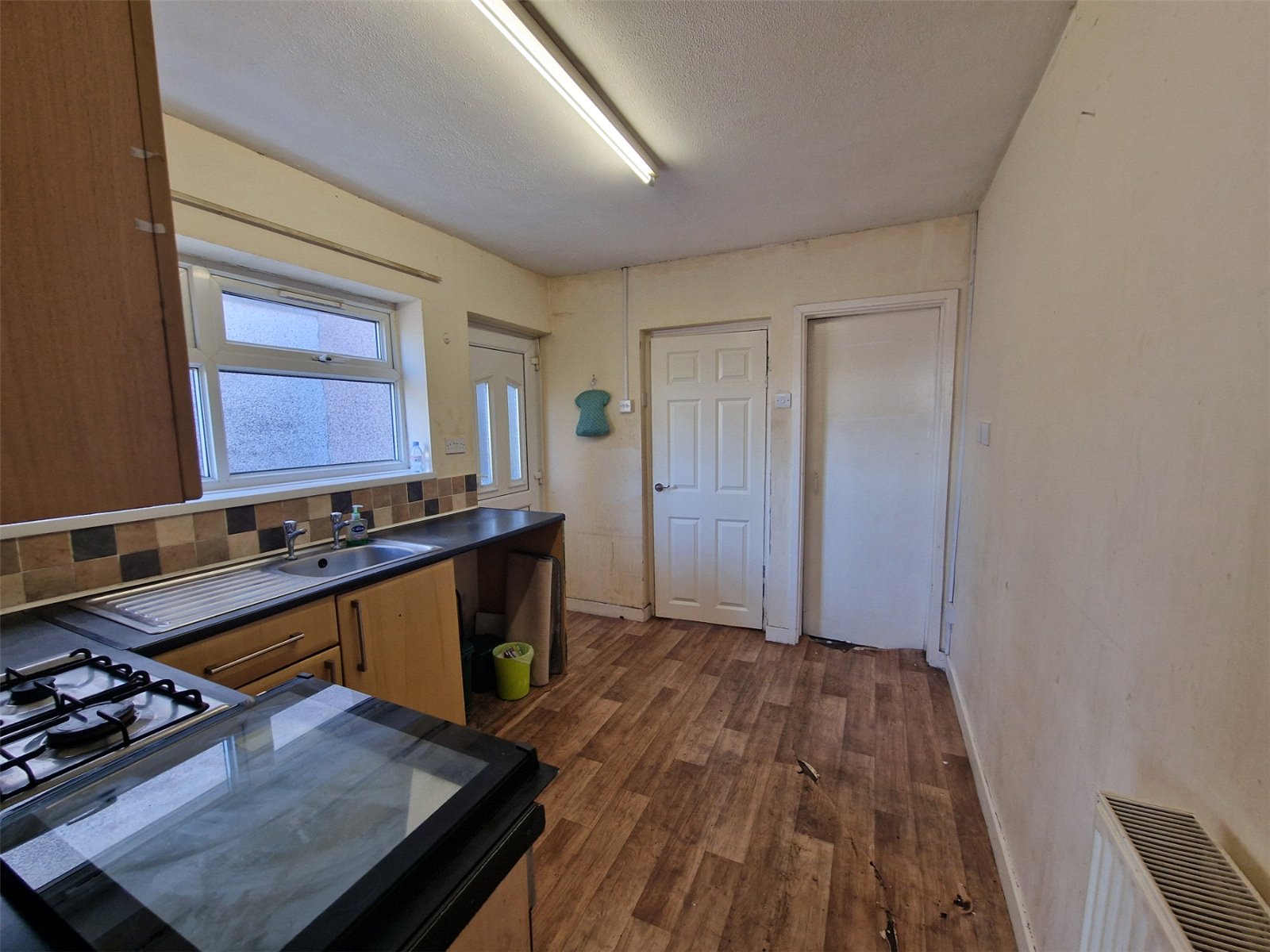 Primrose Street 52, CF40 1BQ Tonypandy Lanyons