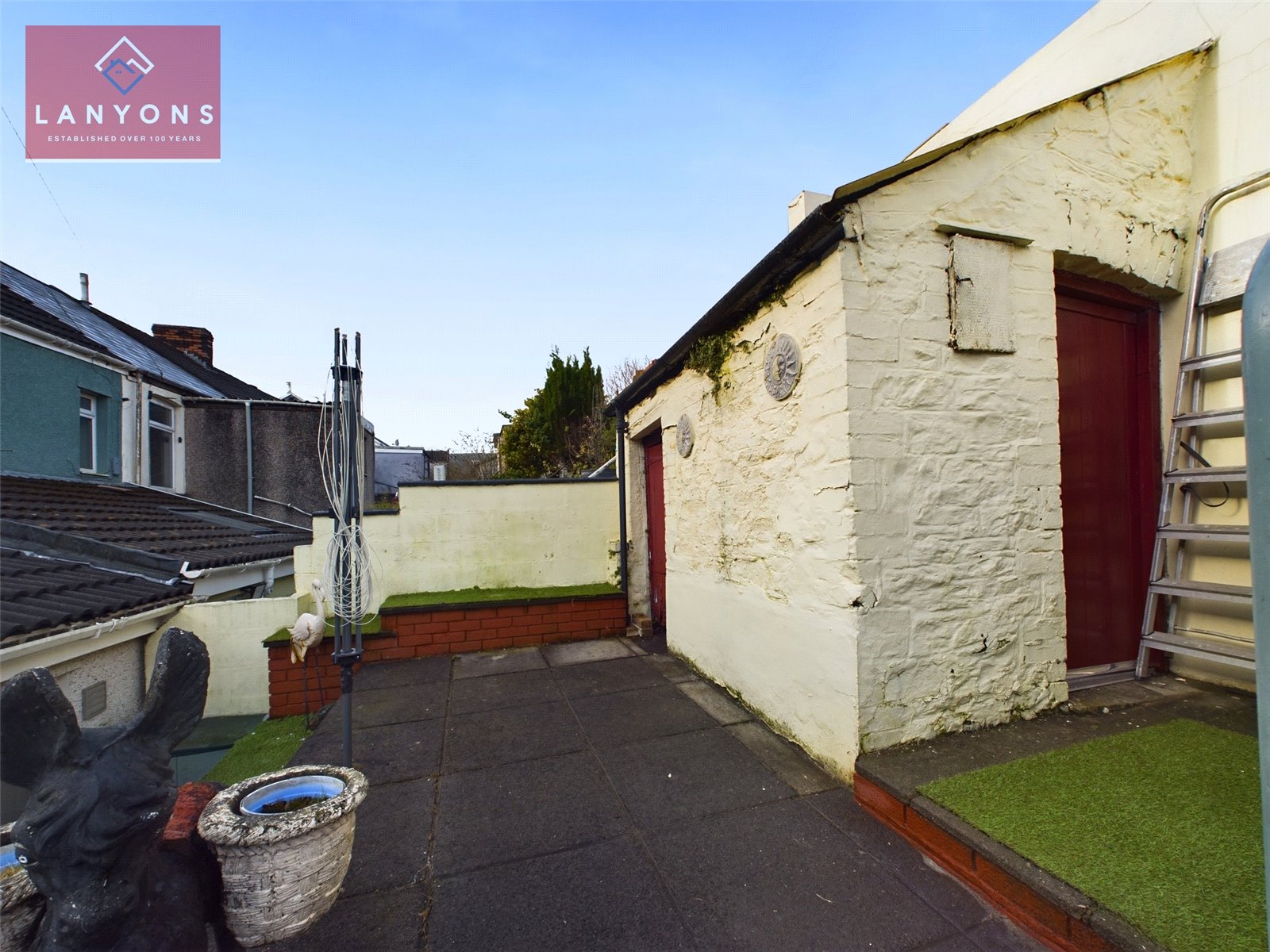 Park Street 111, CF40 2BT Clydach Vale Lanyons