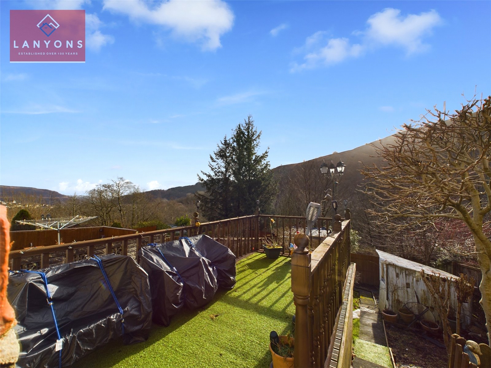 Park Street 111, CF40 2BT Clydach Vale Lanyons